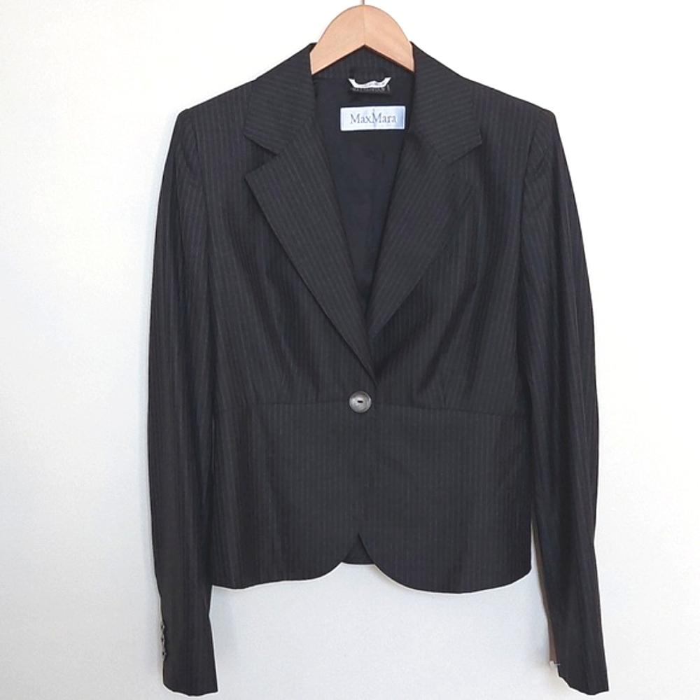 MaxMara wool blended with silk blazer
